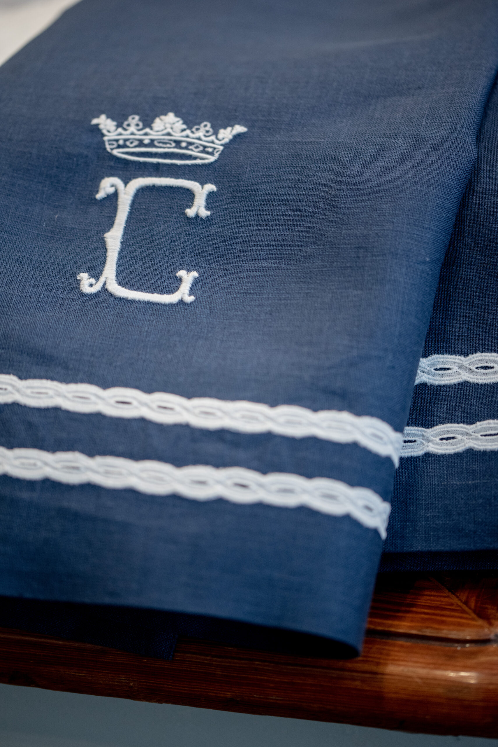 toalla invitados de lino cadenas navy